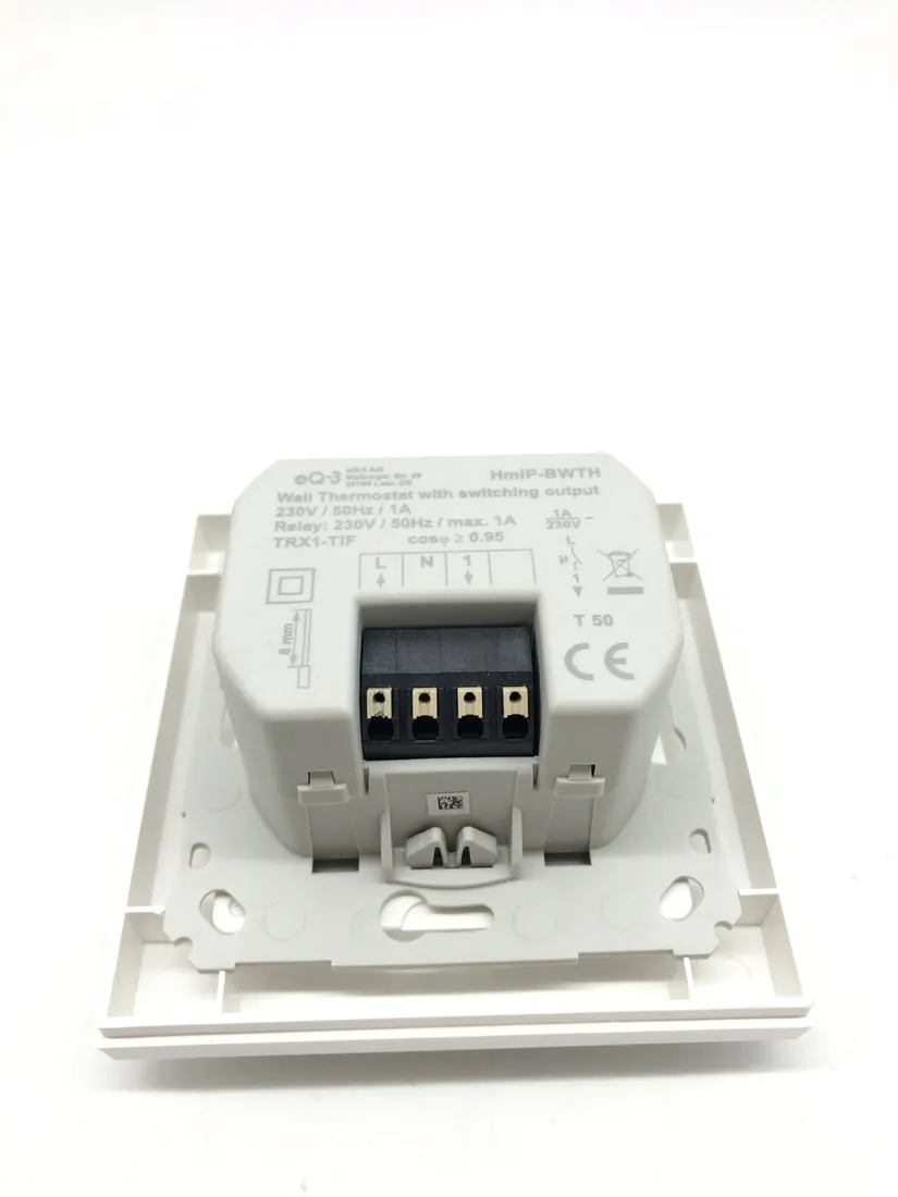 termostat-scienny-homematic-150628a0-stan-powystawowy