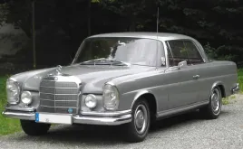 mercedes-w111-w112-coupe-cabrio-reperaturka-blotnika-prawy-tyl