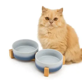 miska-dla-psa-kota-podwojna-ceramiczna-na-stojaku-bambusowym-niebieska-m18