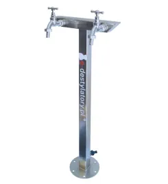 hydrant-ogrodowy-70cm-dwa-krany-inox-kwadrat-skosny-boczny-doplyw-wody