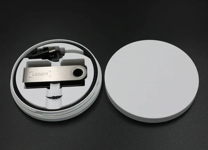 etui-na-portfel-kryptowalut-ledger-nano-s-plus-rodzaj-inny