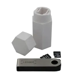 etui-na-portfel-kryptowalut-ledger-nano-s-plus