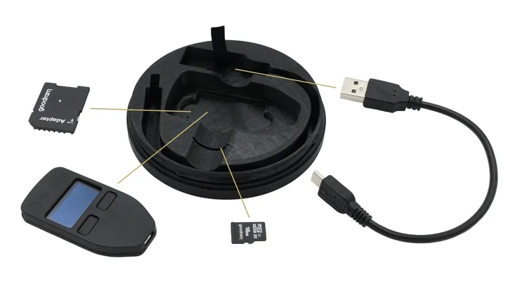 etui-na-portfel-kryptowalut-trezor-one-producent-inna