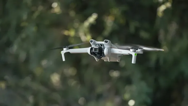 dron-dji-mini-3-fly-more-combo-dji-rc-stan-nowy