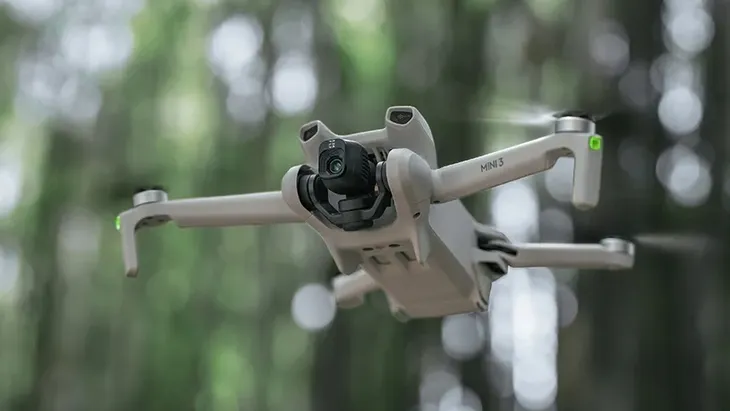 dron-dji-mini-3-fly-more-combo-dji-rc-stan-nowy