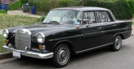 mercedes-w110-w111-w112-reperaturka-blotnika-prawy-tyl