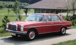 mercedes-w114-w115-blotnik-lewy-przod-1973-1975-austria
