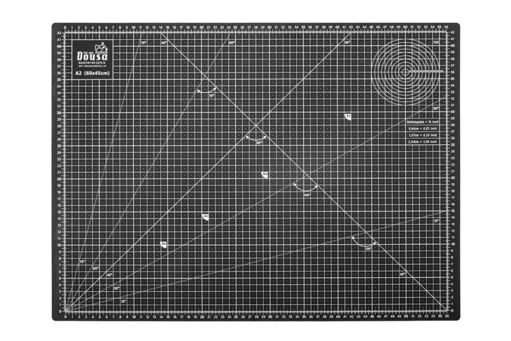 Mata do cięcia modelarska 60x45 cm samogojąca czarna A2