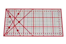 linijka-prostokatna-30x15-cm-z-katami-czerwona