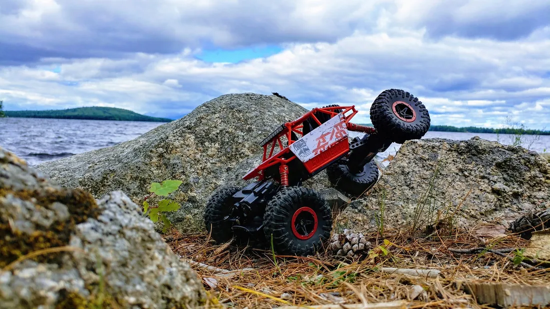 samochod-rc-rock-crawler-4x4-dwa-silniki-auto