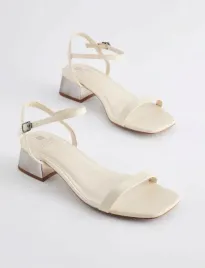 next-forever-comfort-jasnobezowy-skorzane-sandaly-na-niskim-obcasie-r39