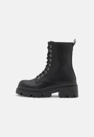 evenandodd-38-buty-damskie-botki-czane-sznurowane-workery-evc11n01w-t1586