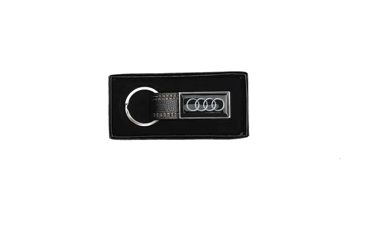 breloczek-brelok-do-kluczy-dwustronny-audi-stan-nowy