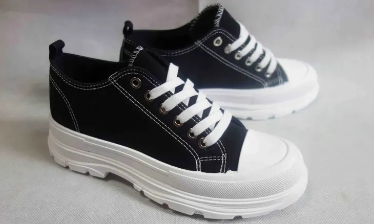 trampki-mlodziezowe-czarne-traper-41-kod-producenta-81142-1-black