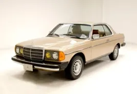 mercedes-w123-c123-pas-tylny-kompletny-1976-1985-austria