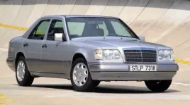 mercedes-c124-w124-a124-wygluszenie-maski-silnika