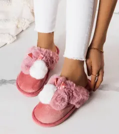 rozowe-kapcie-bonnet