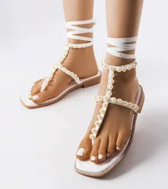 biale-sandalki-z-perelkami-graystone