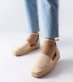 bezowe-espadryle-z-brokatowa-wstawka-myasia