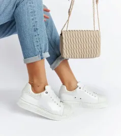 biale-sneakersy-z-cyrkoniami-goe-nn2n4011