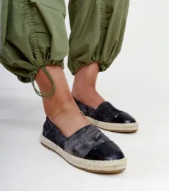czarne-blyszczace-espadryle-surana