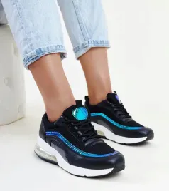 czarne-sneakersy-z-hologramem-jelka