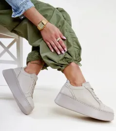 ciemnobezowe-skorzane-sneakersy-z-cyrkoniami-karino