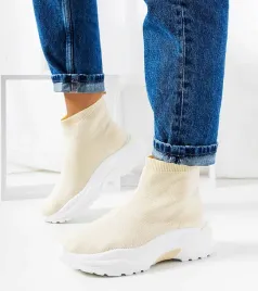 bezowe-wysokie-sneakersy-melasak