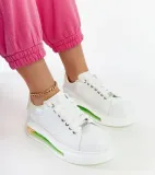 biale-sneakersy-na-platformie-goe-nn2n4029
