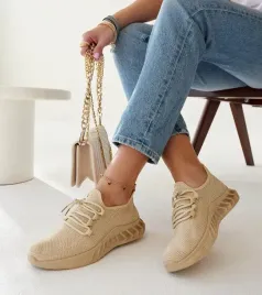 bezowe-materialowe-sneakersy-weekley