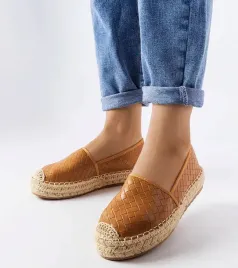 brazowe-espadryle-zdobione-tloczeniem-geoffrey