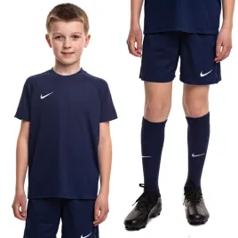 komplet-sportowy-dzieciecy-nike-koszulka-spodenki-getry-roz-s-104-110