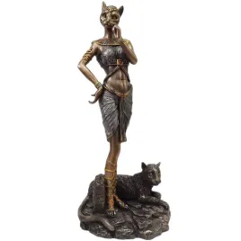 egipska-bogini-bastet-z-pantera-veronese-wu76880a4
