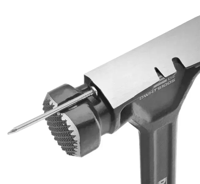 dewalt-mlotek-stalowy-624g-stan-nowy-waga-z-opakowaniem-0-454-kg
