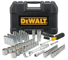 zestaw-84-szt-narzedzi-z-nasadkami-dewalt-dwmt81531-1