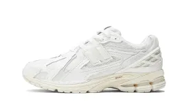 buty-sportowe-new-balance-1906d-protection-pack-white-m1906de-rozmiar-415
