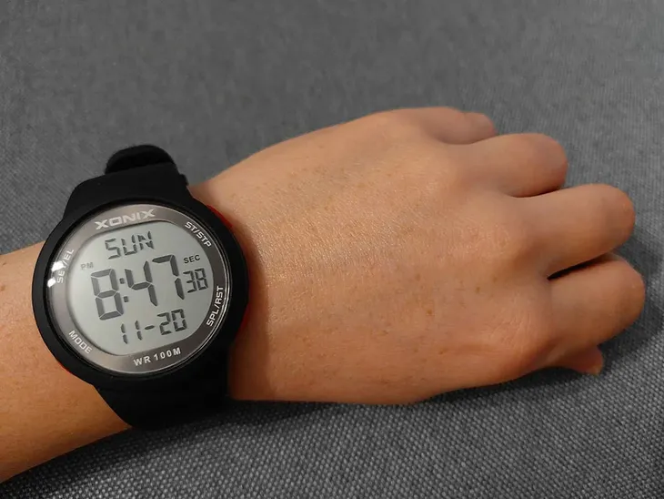 damski-zegarek-xonix-damski-stoper-timer-budzik-mechanizm-kwarcowy