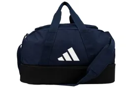 torba-sportowa-adidas-tiro-treningowa-na-silownie-fitness-podrozna