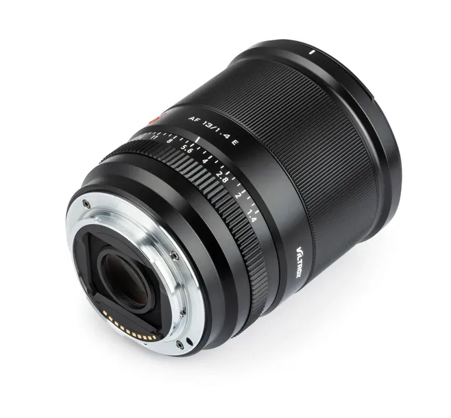 viltrox-af-13mm-f1-4-sony-e-obiektyw-do-matryc-aps-c