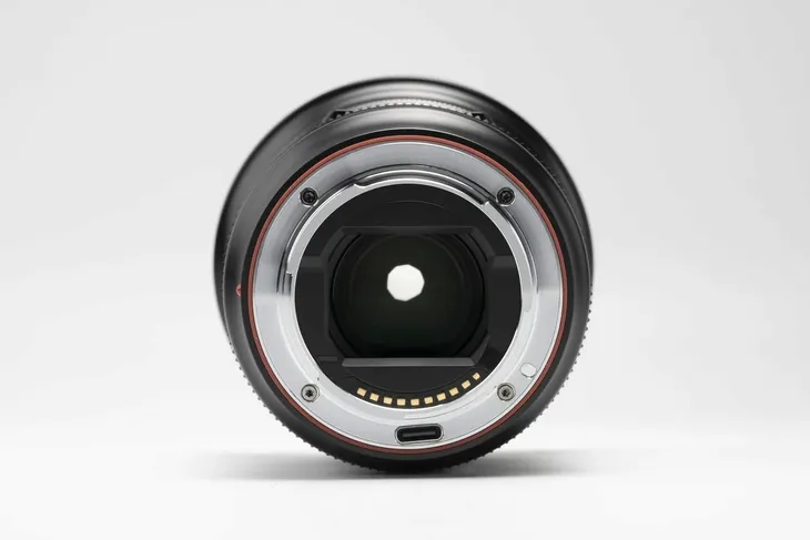 viltrox-af-16mm-f1-8-sony-fe