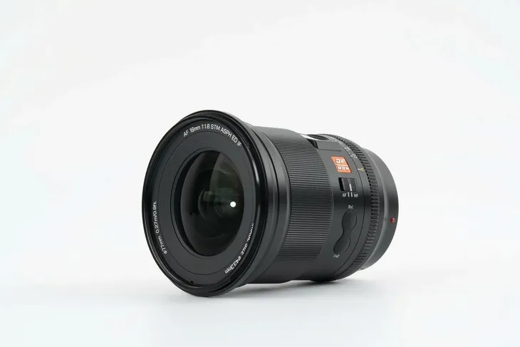 viltrox-af-16mm-f1-8-sony-fe