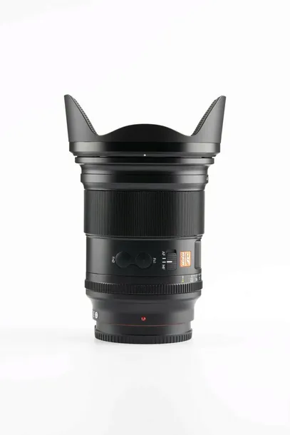 viltrox-af-16mm-f1-8-sony-fe