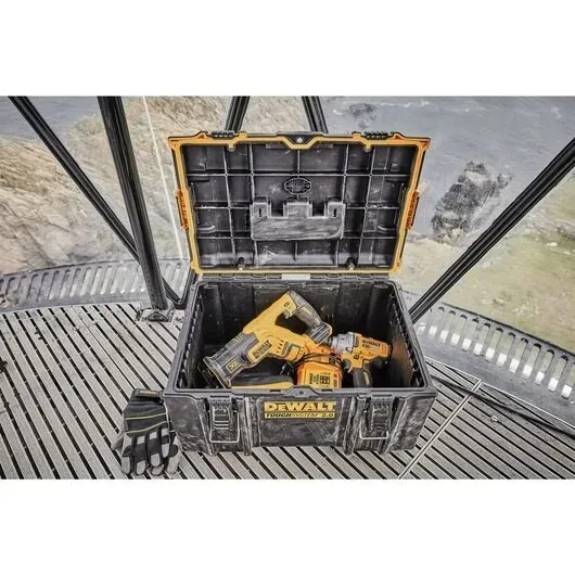 skrzynia-ds300-toughsystem-2-0-wyposazenie-nie