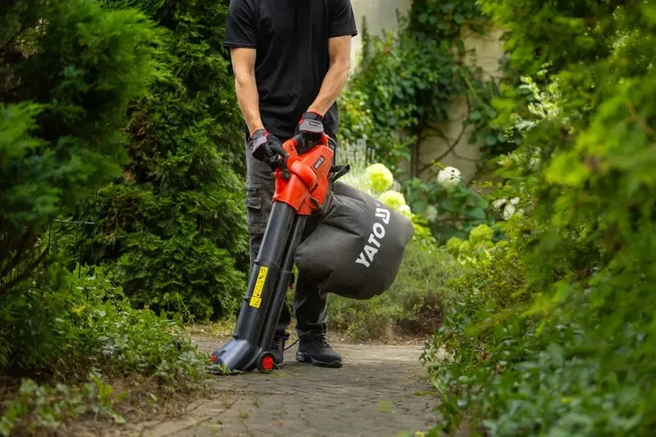 dmuchawa-odkurzacz-do-lisci-3000w-waga-narzedzia-2-5-kg
