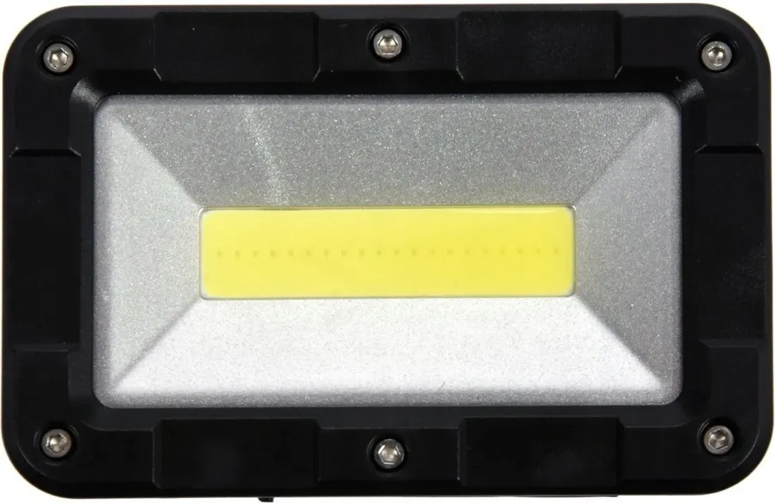 reflektor-led-przenosny-akumulator-magnes-4-tryby