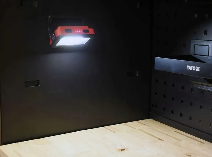 reflektor-led-przenosny-akumulator-magnes-4-tryby-produkt-wprowadzony-do-obrotu-na-terenie-ue-przed-13-12-2024-tak