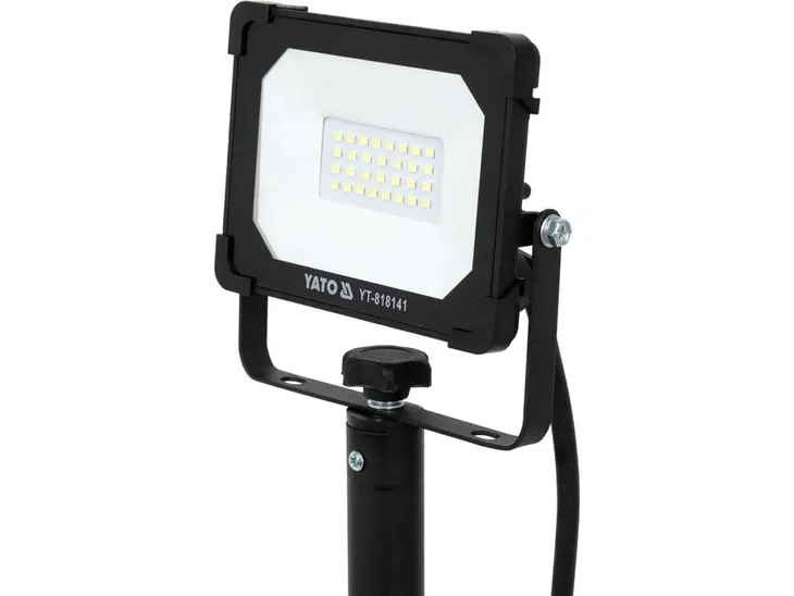 reflektor-smd-led-ze-stoj-20w-1900lm-moc-znamionowa-20-w