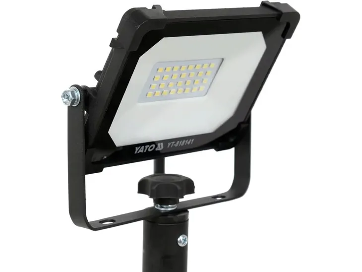 reflektor-smd-led-ze-stoj-20w-1900lm-temperatura-barwowa-6500-k