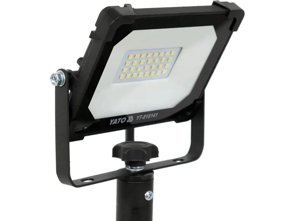 reflektor-smd-led-ze-stoj-20w-1900lm