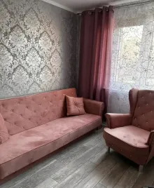 komplet-uszak-pikowany-kanapa-fotel-pufa-z-funkcja-spania-sofa-wersalka